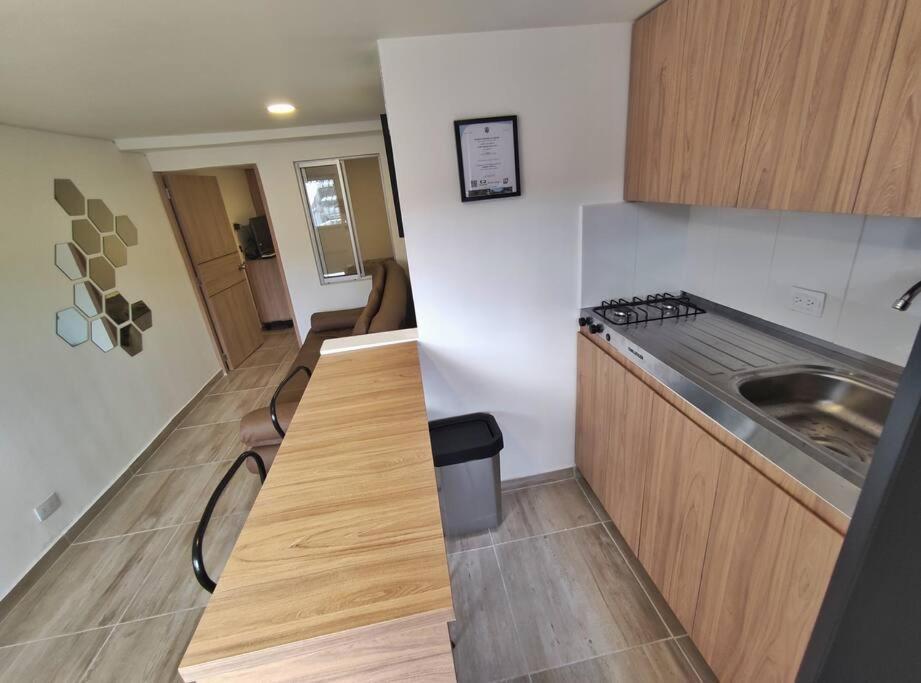 Apartmán Aparta Estudio Nuevo A 2 Calles De Milan Manizales Exteriér fotografie